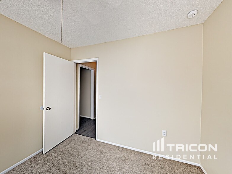 Building Photo - 16322 Puma Pass St