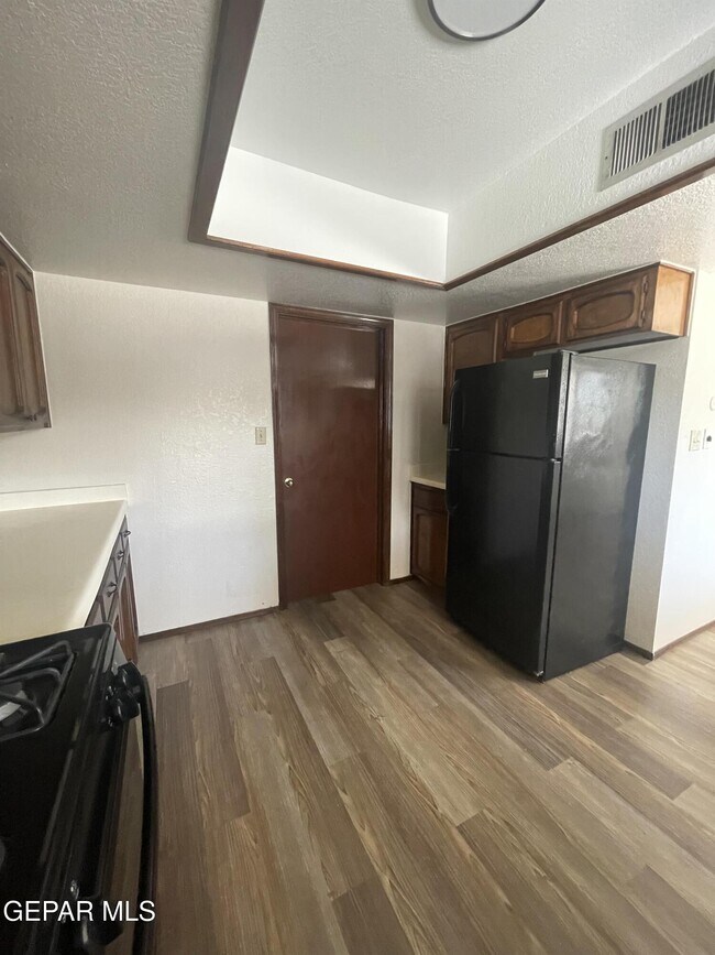 Building Photo - 1382 Adabel Dr