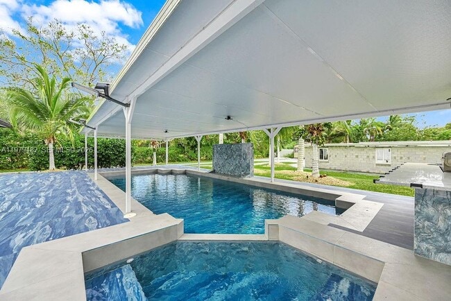 Building Photo - 7830 SW 120th St