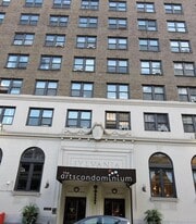 Building Photo - 1324 Locust St