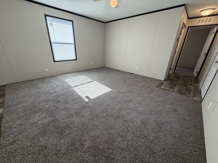 Building Photo - 16011 Villaire Ave