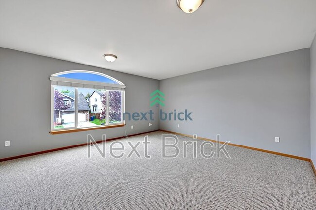 Building Photo - 7720 64th Pl NE