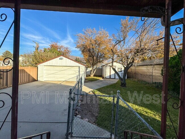 Building Photo - 2141 S 1700 E