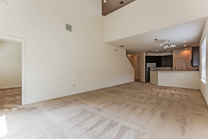 Building Photo - 8309 Deerland Bluff Ln
