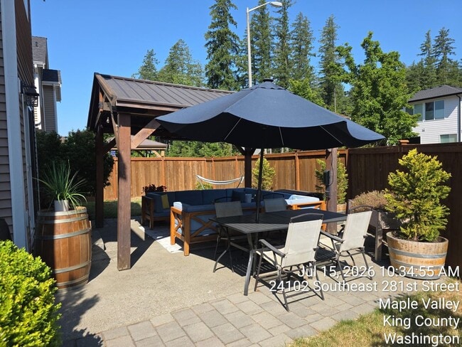 Building Photo - 4-Bedroom Corner-Lot Home | Central A/C | Carpet-Free Living | Walk to Schools, Parks and Cedar R...