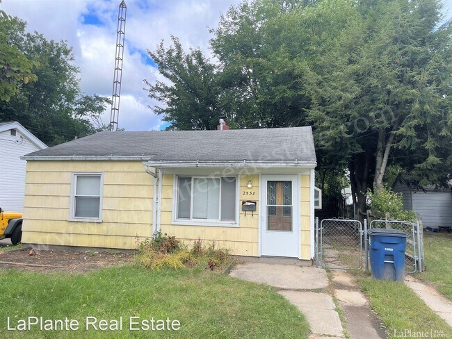 Primary Photo - 2 br, 1 bath House - 2538 Oakwood Avenue