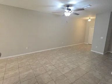 Building Photo - Spacious Townhome with Pond Views | 3BR + Loft + Screened Patio