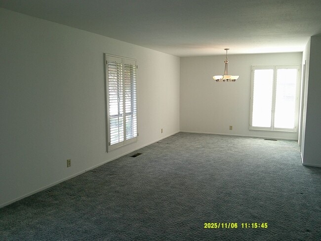 Building Photo - 390 S Almond St