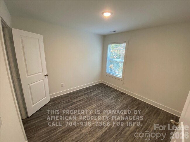 Building Photo - 660 Faith Dr SW