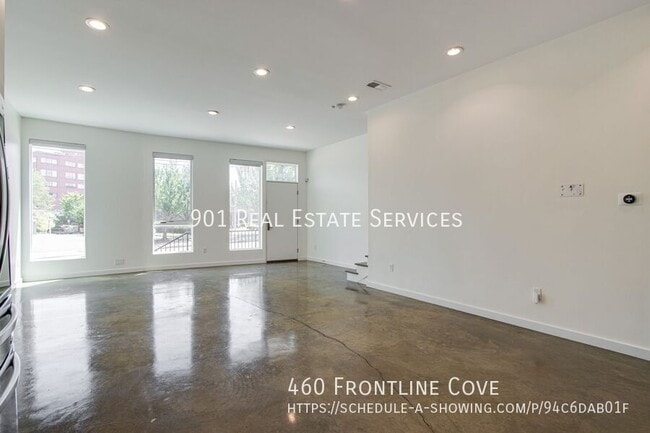 Building Photo - 460 Frontline Cove