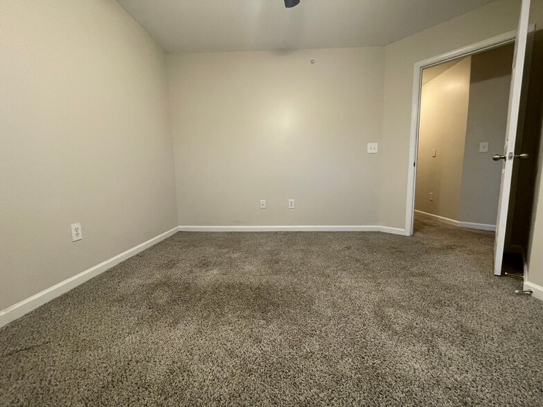 Building Photo - 3011 Michael Ln