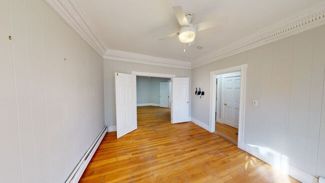 Building Photo - Winter Hill freshly renovated two bedroom ...