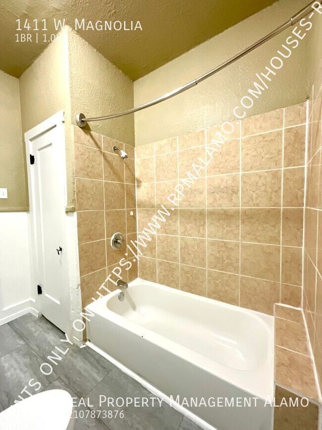 Building Photo - 1411 W. Magnolia-