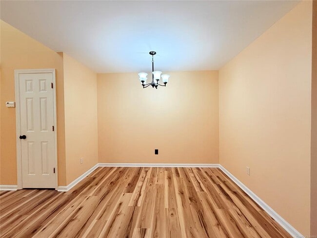 Building Photo - 5302 Aden Ct