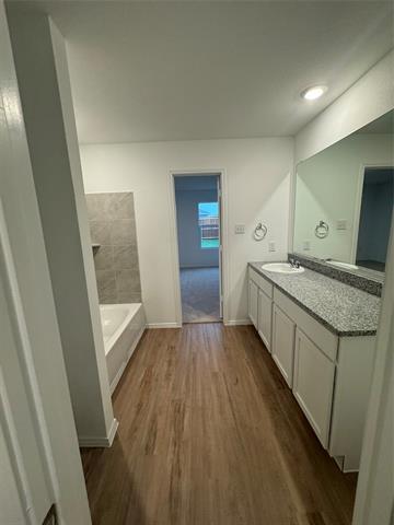 Building Photo - 5817 Cherry Holw Wy