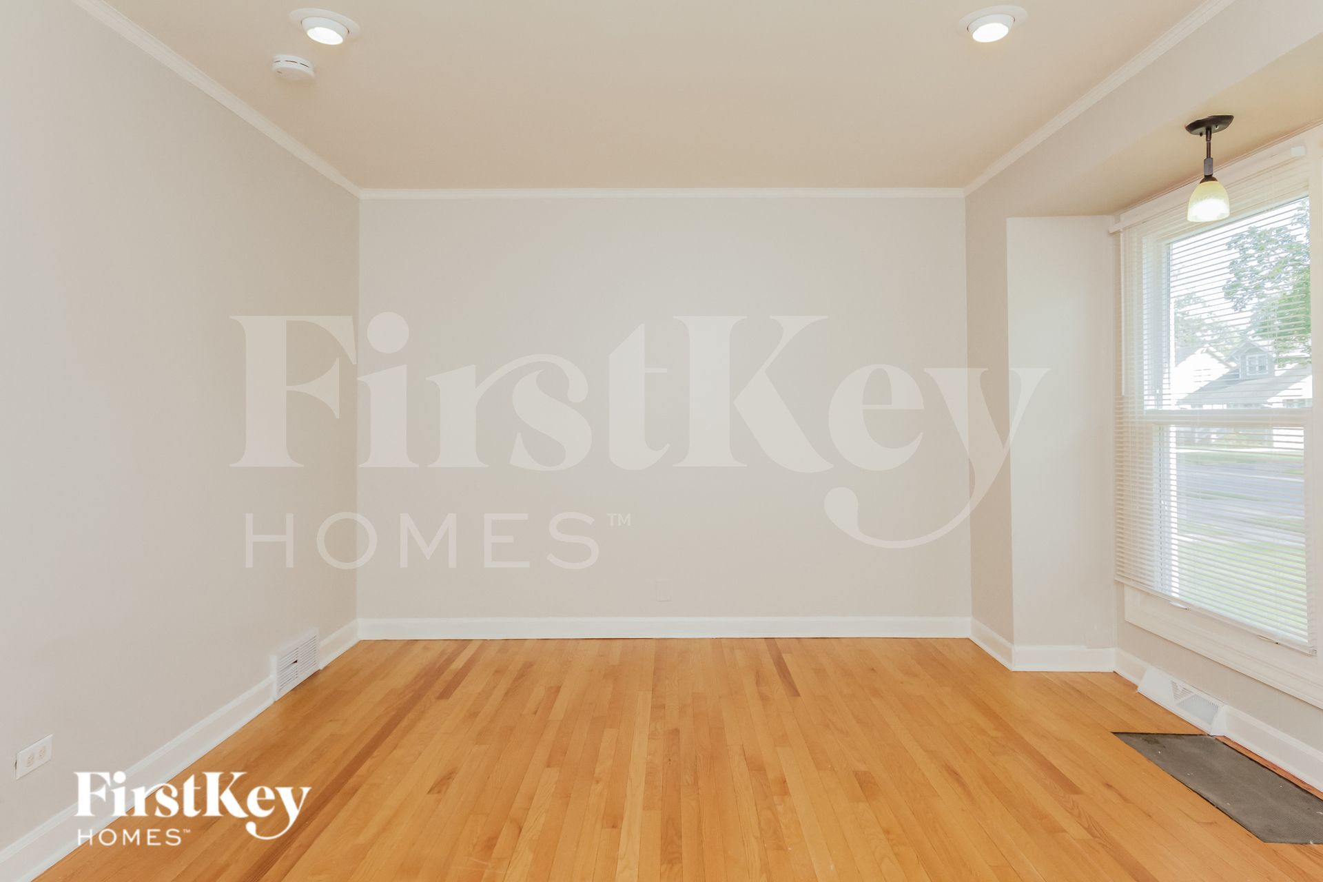 Building Photo - 3838-3216 216th Pl