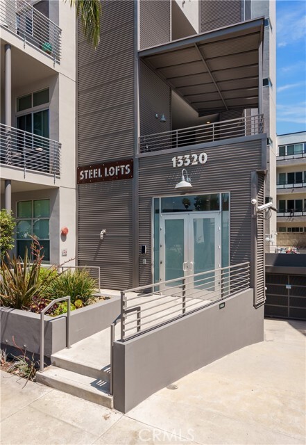 Building Photo - 13320 Beach Ave