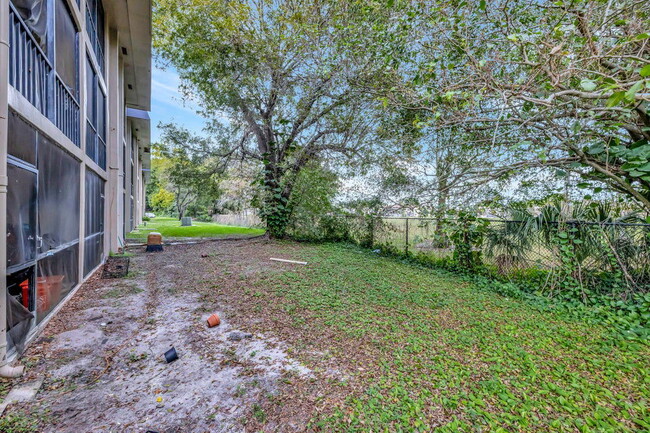 Building Photo - 7820 S Colony Cir