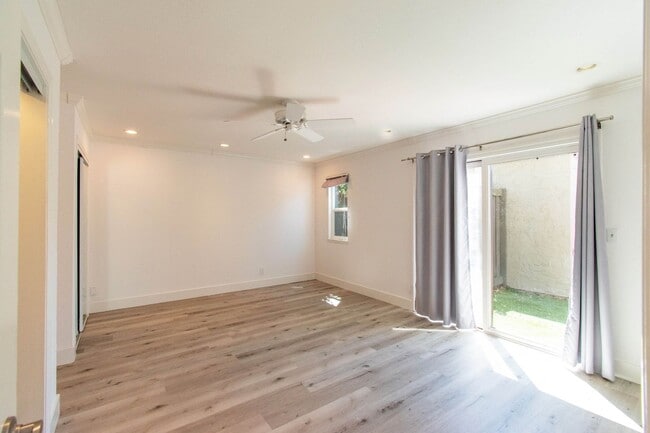 Building Photo - Beautiful Remodeled Home w/Attached 2 Car ...