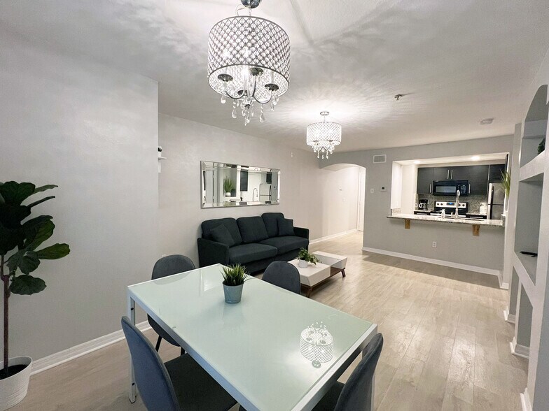 Living Room/ Dining Room - 7230 Westpointe Blvd