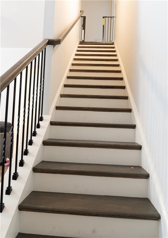 Building Photo - 510 Scenic Pass