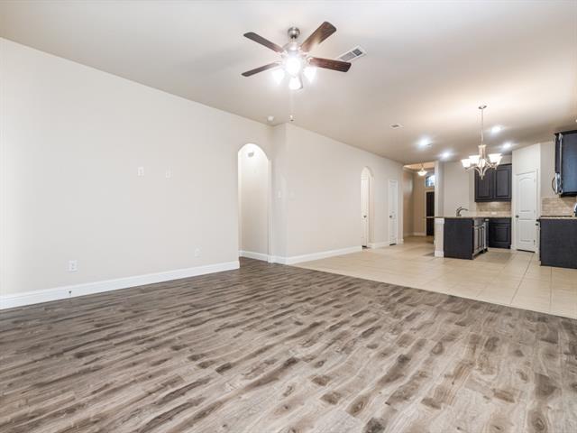Building Photo - 710 Teakwood Dr