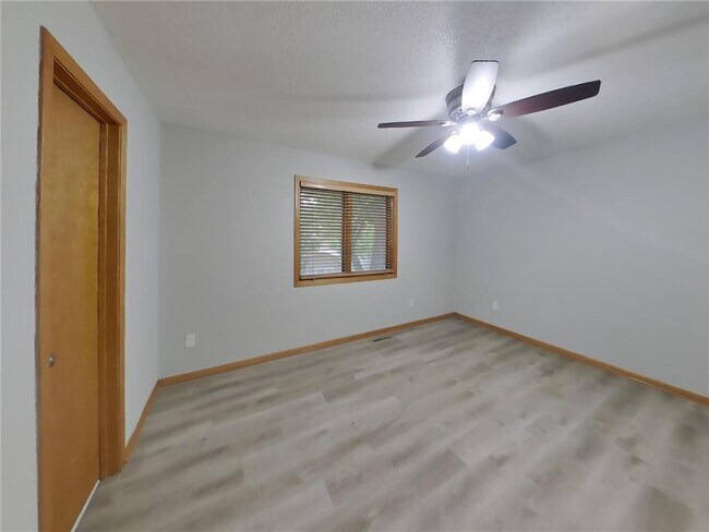 Building Photo - 5752 W 134th St