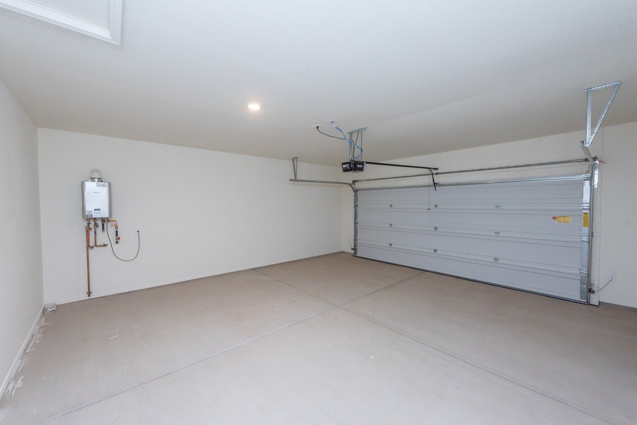 Building Photo - 10321 N Arroyo Lupine Way