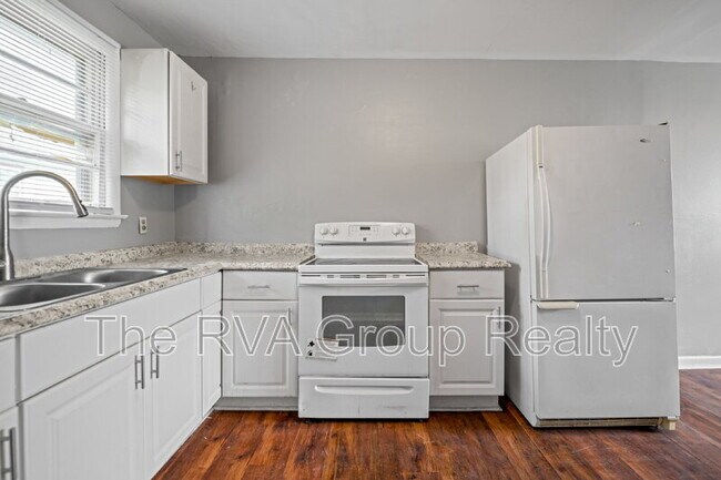 Building Photo - 1528 Lincoln St