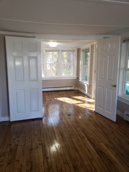 Building Photo - 506 Stafford Rd