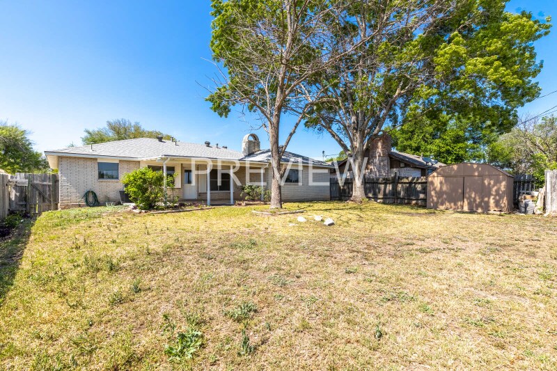 Building Photo - 178 Oakside