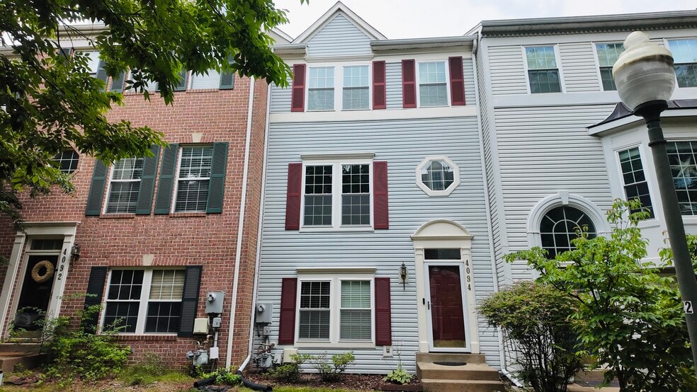 Building Photo - 4094 Fountainside Ln