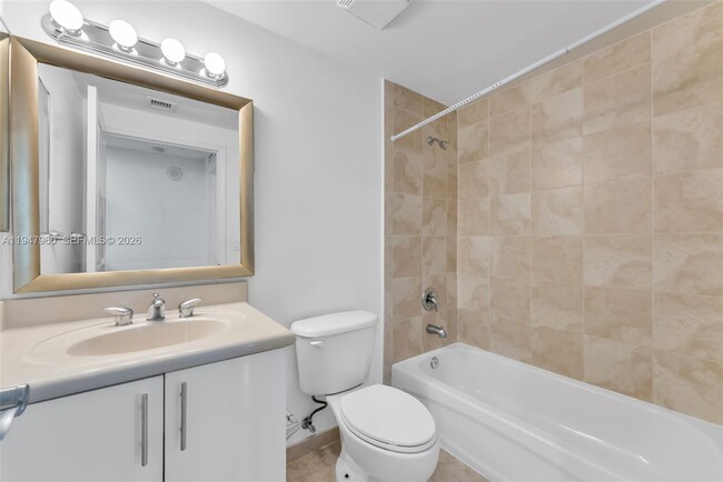 Building Photo - 7914 Harbor Island Dr