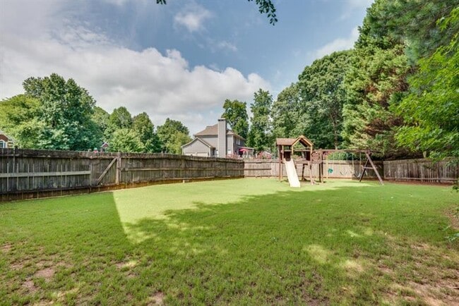 Building Photo - 6515 Fairgreen Dr