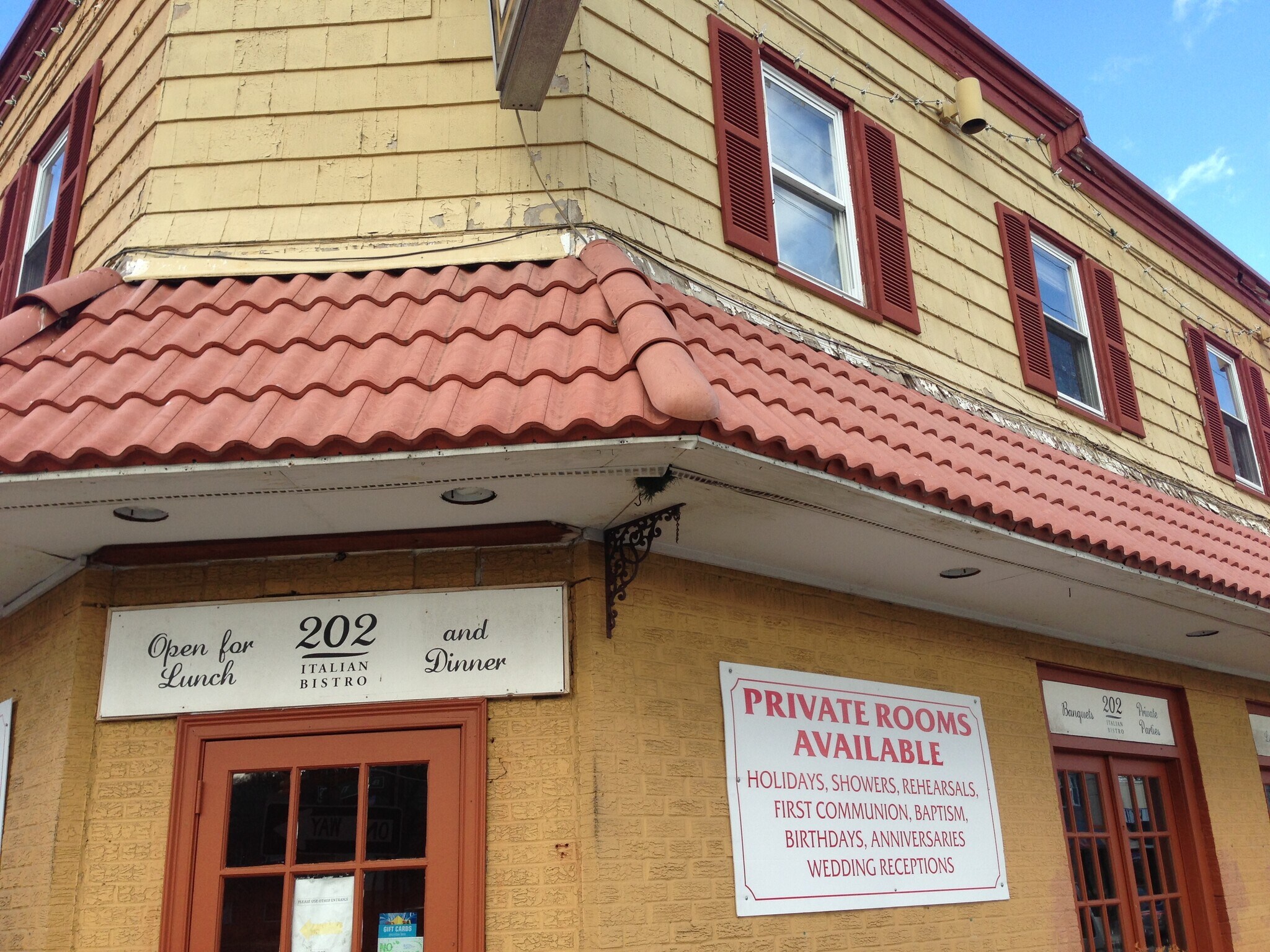 Building Photo - 177 Main St