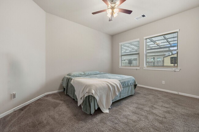 Building Photo - 16323 Apache Wds Wy