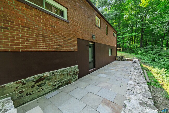 Building Photo - 47 Terrell Rd