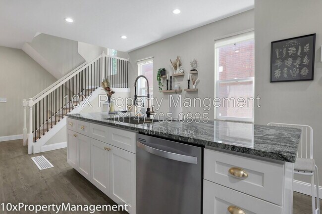 Building Photo - 564 Kimball Pl