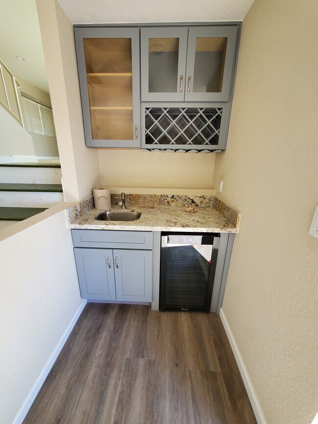 Wet Bar - 25619 Mountain Pass Rd