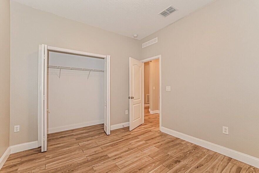 Building Photo - 2864 Moonstone Bend