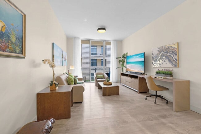 Building Photo - 777 N Ocean Dr