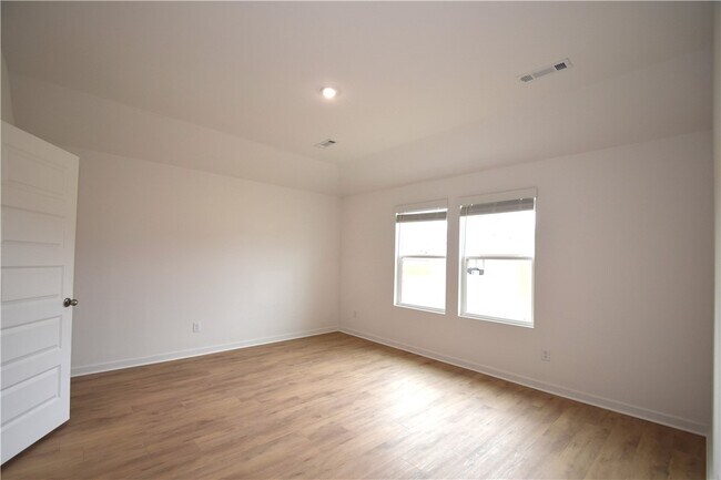 Building Photo - 517 Colorado St