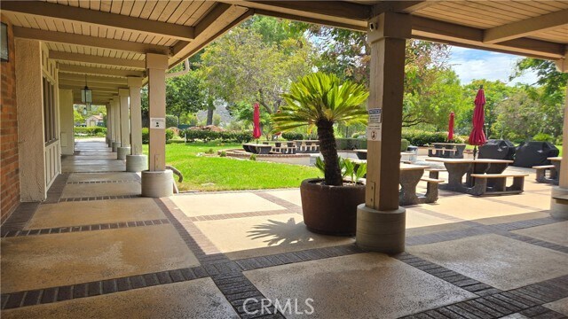 Building Photo - 13202 Avenida Santa Tecla