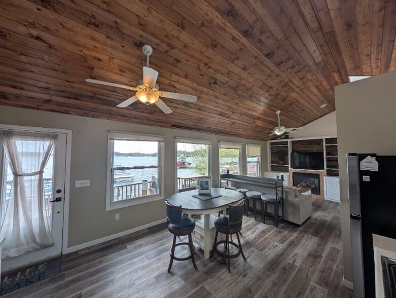 Building Photo - 503 Wilmot Ave