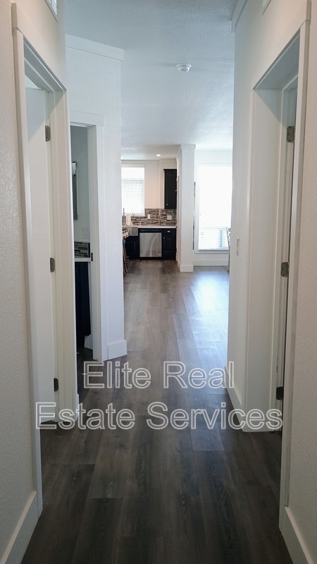 Building Photo - 1053 Madison Ave