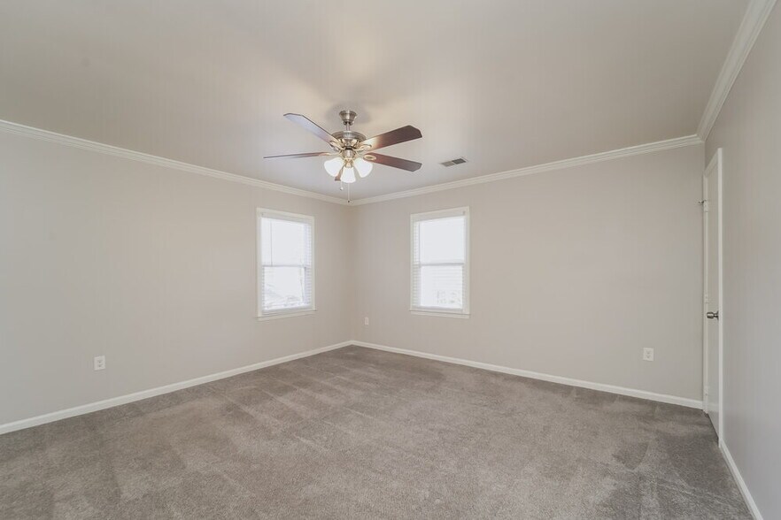 Building Photo - 7100 Falconwood Ct