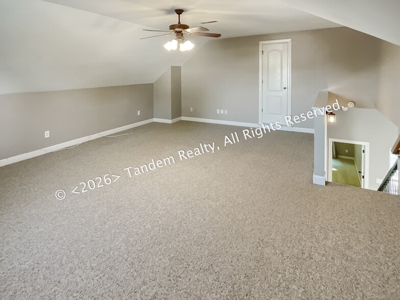 Building Photo - 6500 Lampe Ct