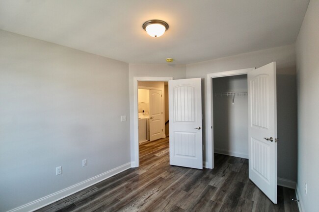 Building Photo - 1156 Harvest Ct