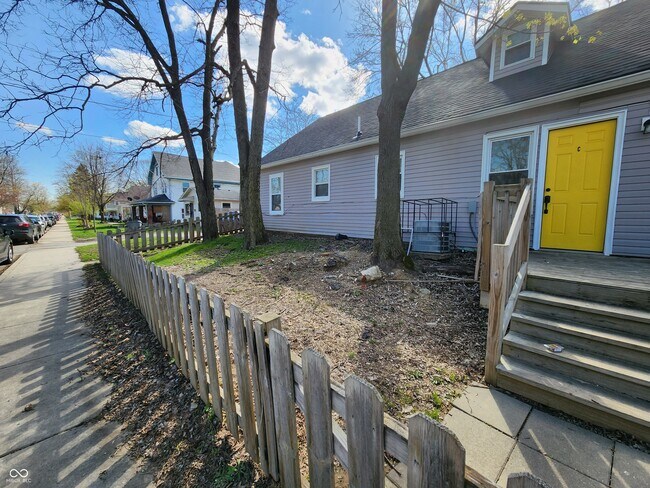 Primary Photo - 2531 10th St