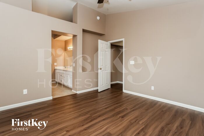 Building Photo - 9135 Green Frost Dr